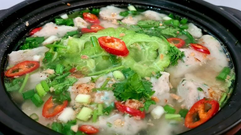 LẨU CÁ THÁC LÁC KHỔ QUA (Phần)